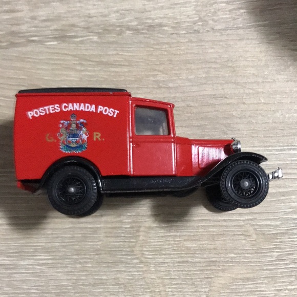 1981 Matchbox Ford Model A Canada Post Postes Canada Mail Delivery Truck Diecast - Picture 3 of 6